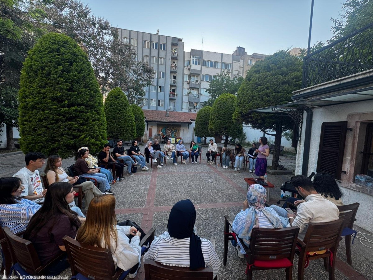 Çocukların geleceğine renkli dokunuş