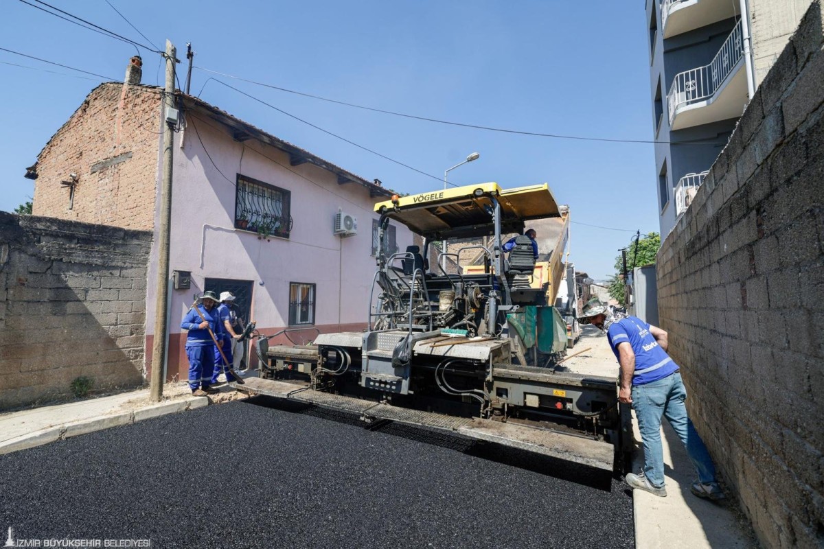 Büyükşehir’den Küçük Menderes’te asfalt hamlesi