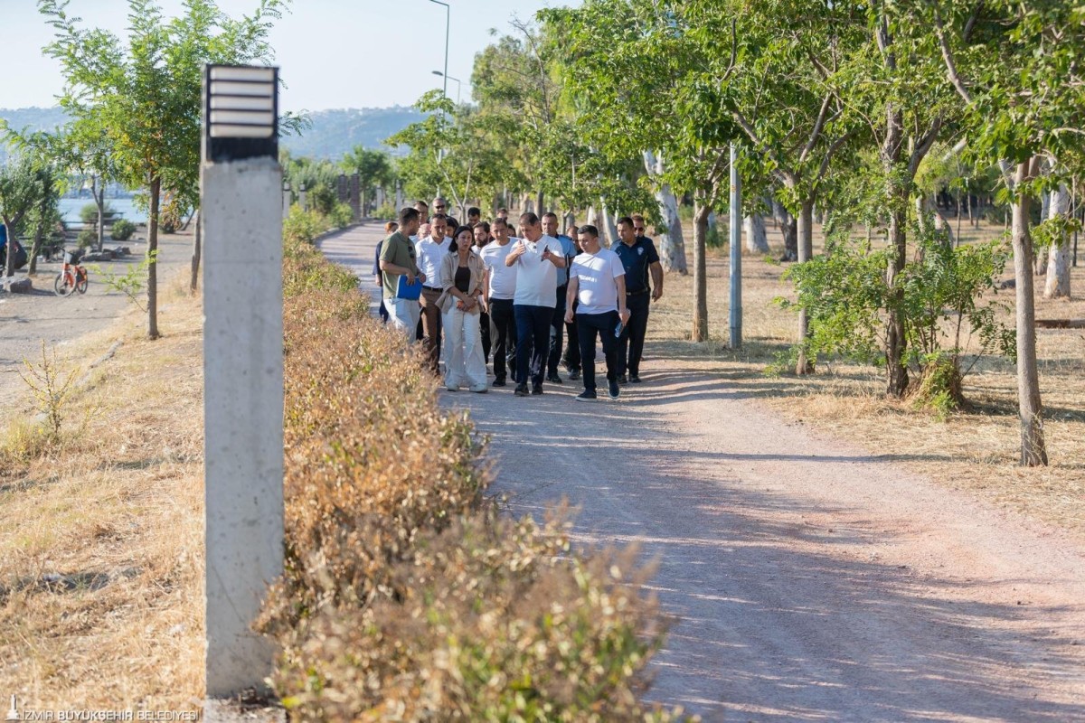 İzmir’in yeşil mirası İnciraltı Kent Ormanı yenileniyor